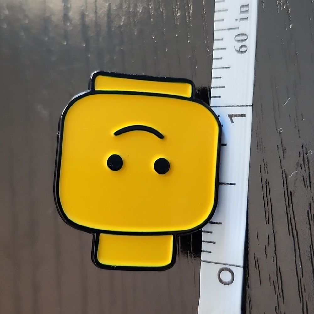 Lego Minifig Head Inspired Enamel Pin - Picture 3 of 4